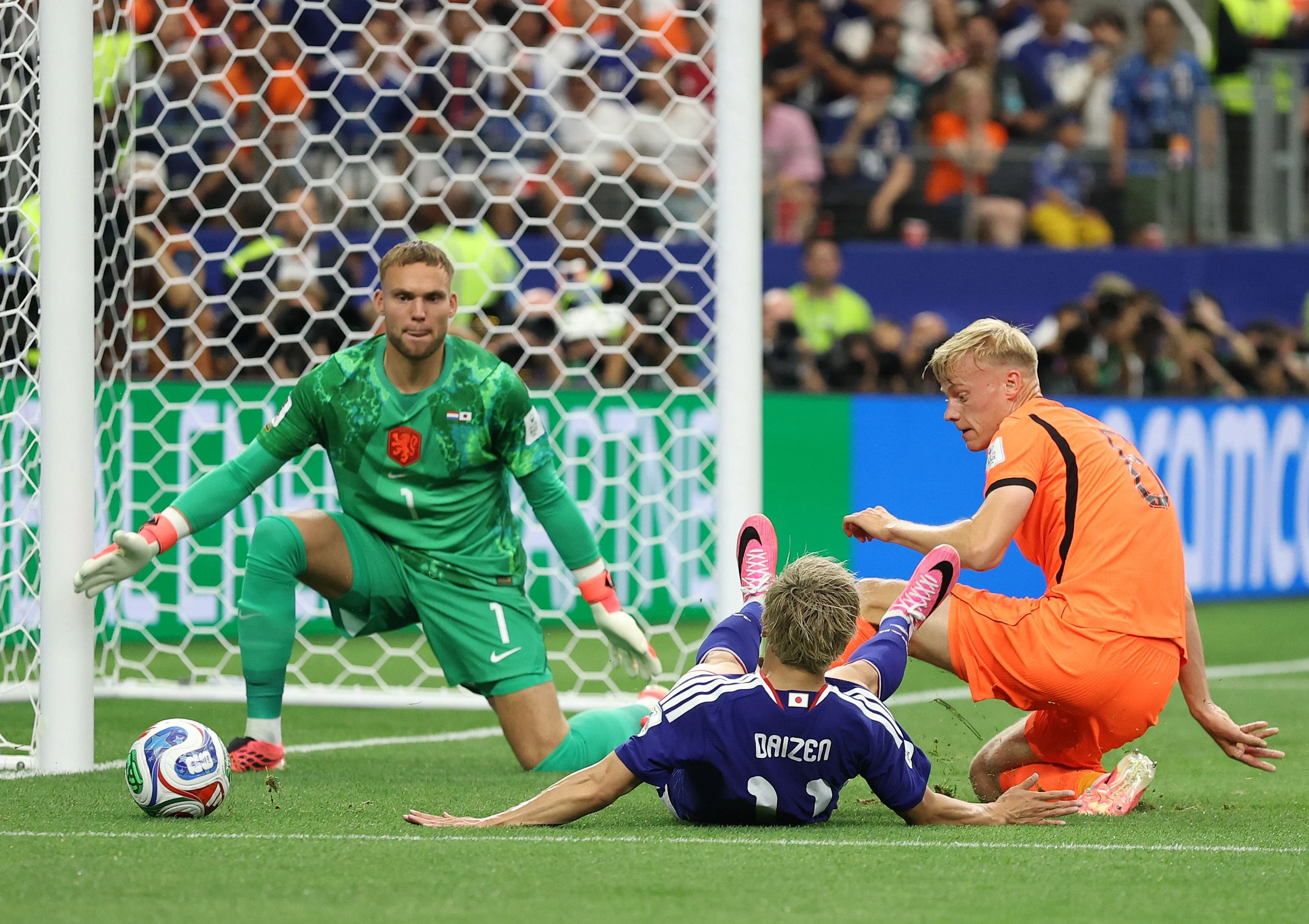 皇家马德里二比零击败多特蒙德捧得俱乐部杯冠军