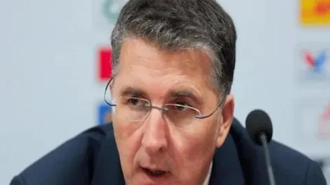 莱沃库森德甲大胜弗赖堡5-1，希克四球闪耀赛场